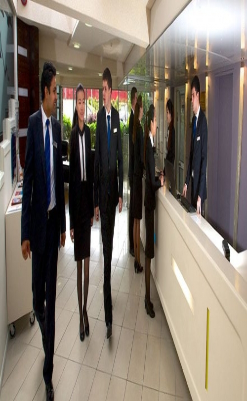Pacific International Hotel Management School (PIHMS)